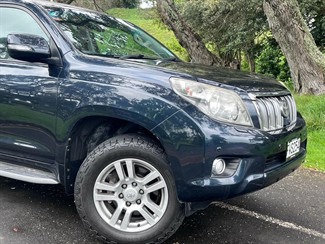 2011 Toyota Land Cruiser Prado - Thumbnail