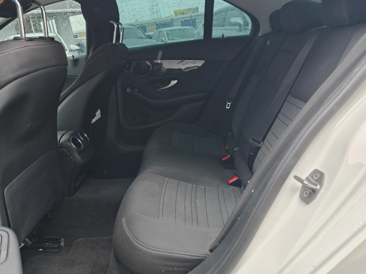 2017 Mercedes-Benz C180