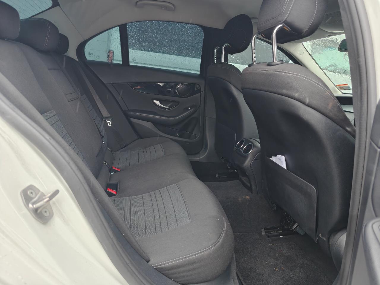2017 Mercedes-Benz C180