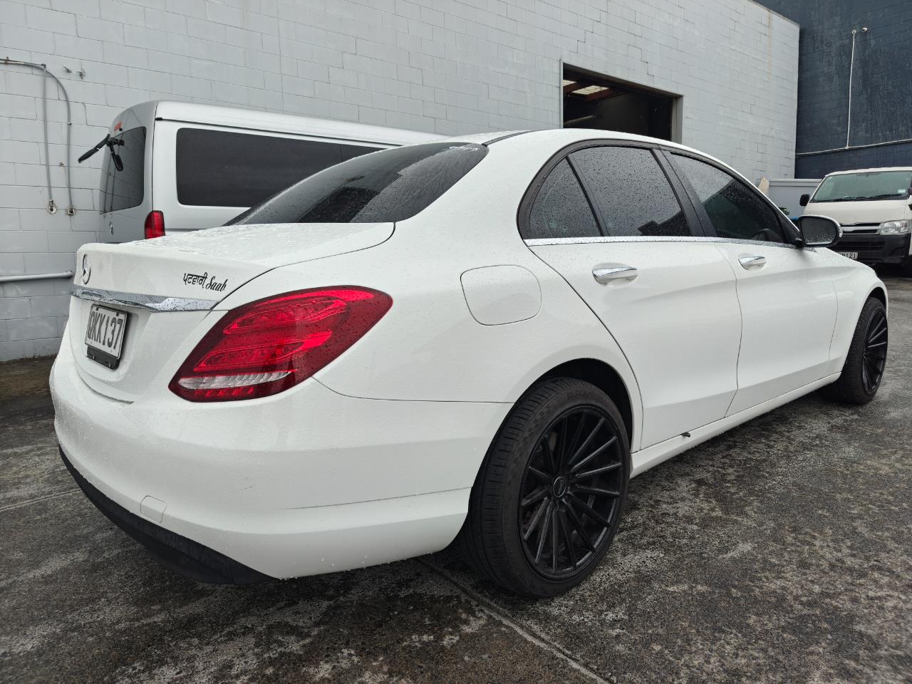 2017 Mercedes-Benz C180