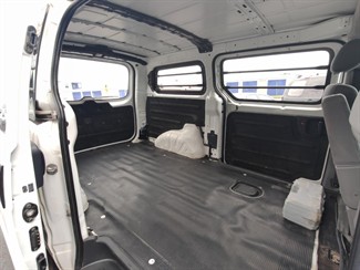 2021 Hyundai iLOAD - Thumbnail