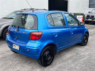 2003 Toyota echo - Thumbnail