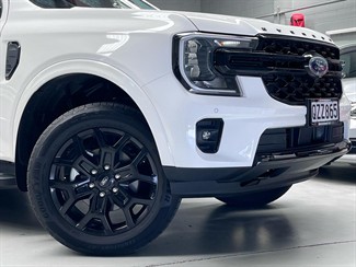 2024 Ford Everest - Thumbnail