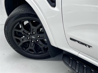 2024 Ford Everest - Thumbnail