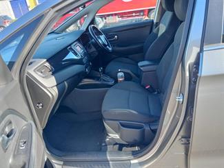 2015 Kia Carens - Thumbnail