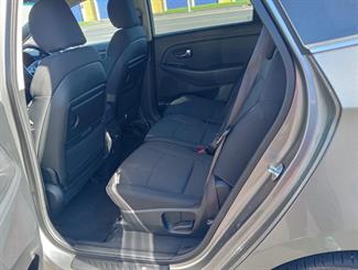2015 Kia Carens - Thumbnail
