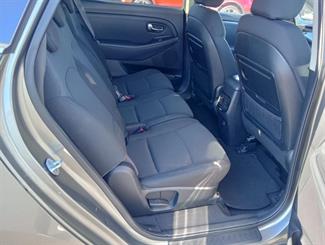 2015 Kia Carens - Thumbnail