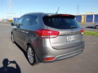 2015 Kia Carens - Thumbnail