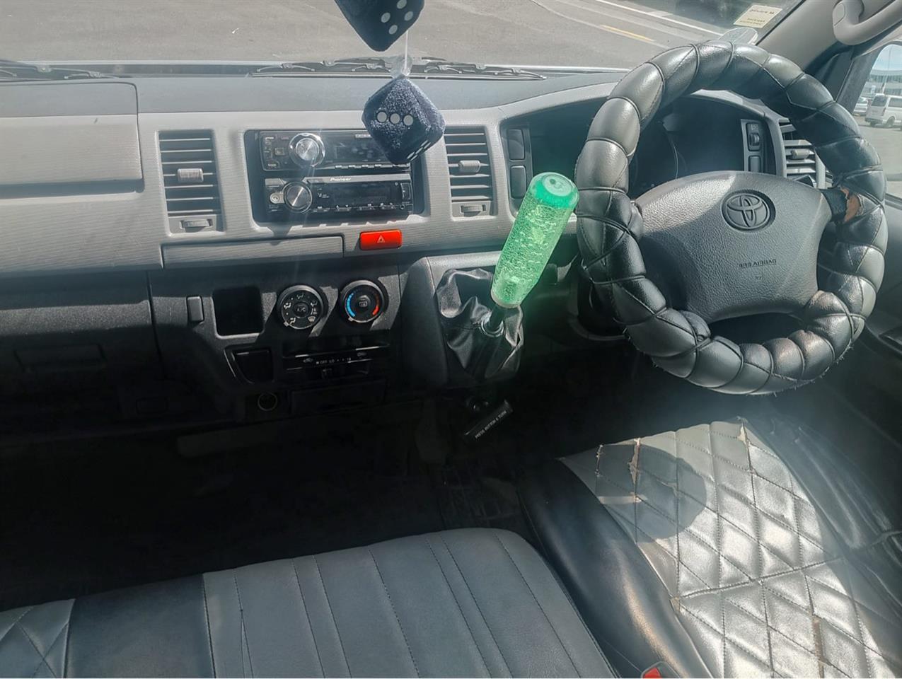 2007 Toyota HIACE