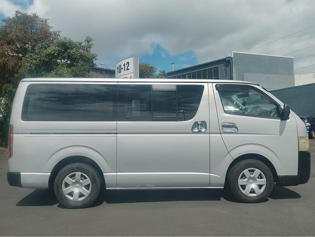 2007 Toyota HIACE