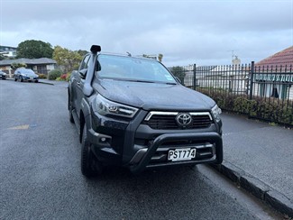 2023 Toyota Hilux - Thumbnail