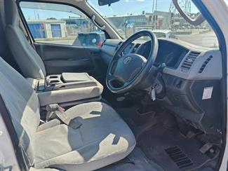 2008 Toyota Hiace - Thumbnail