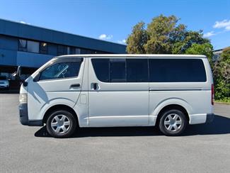 2008 Toyota Hiace - Thumbnail