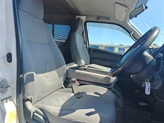 2008 Toyota Hiace - Thumbnail