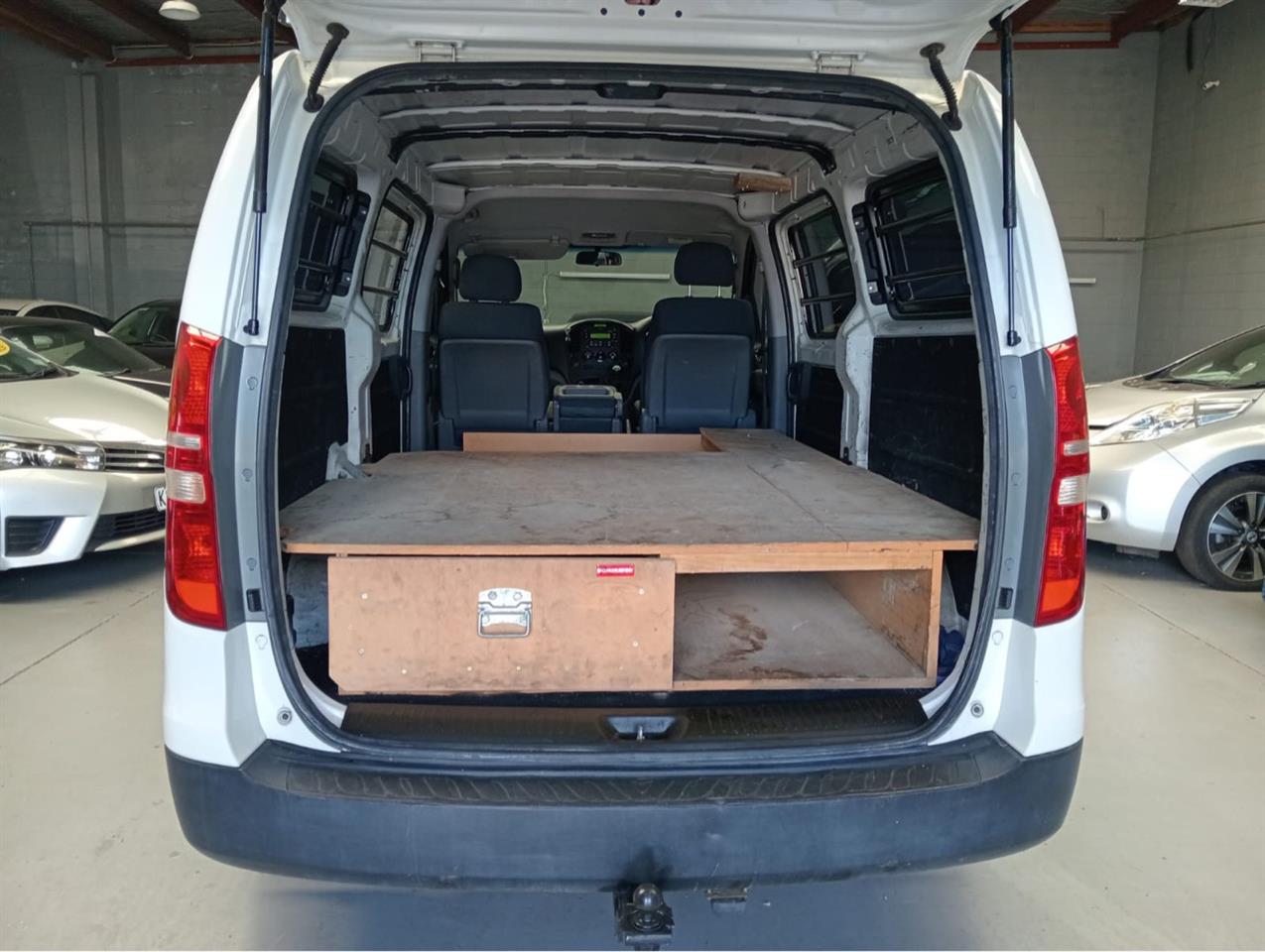 2010 Hyundai H1
