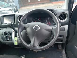 2013 Nissan NV350 - Thumbnail