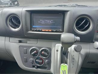 2013 Nissan NV350 - Thumbnail