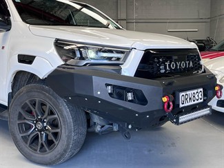 2022 Toyota Hilux - Thumbnail