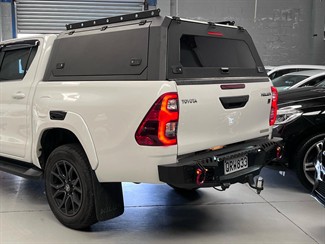 2022 Toyota Hilux - Thumbnail