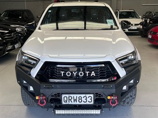 2022 Toyota Hilux - Thumbnail
