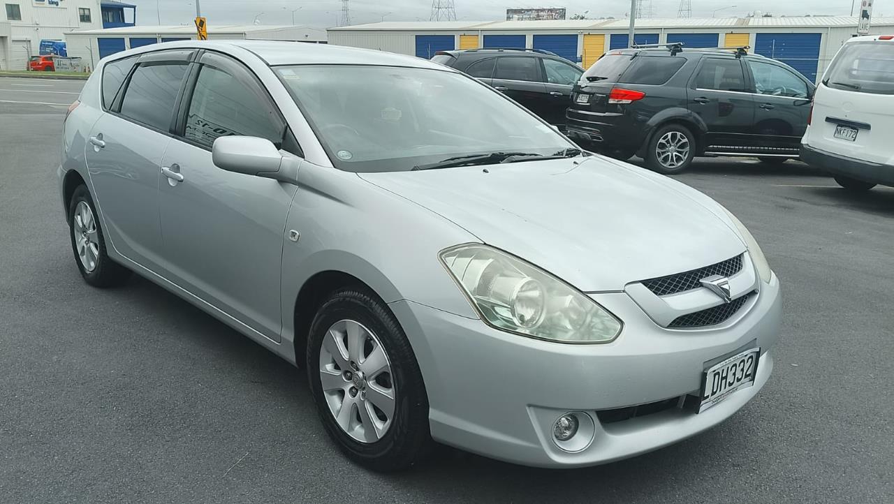 2004 Toyota Caldina