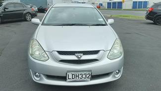 2004 Toyota Caldina - Thumbnail