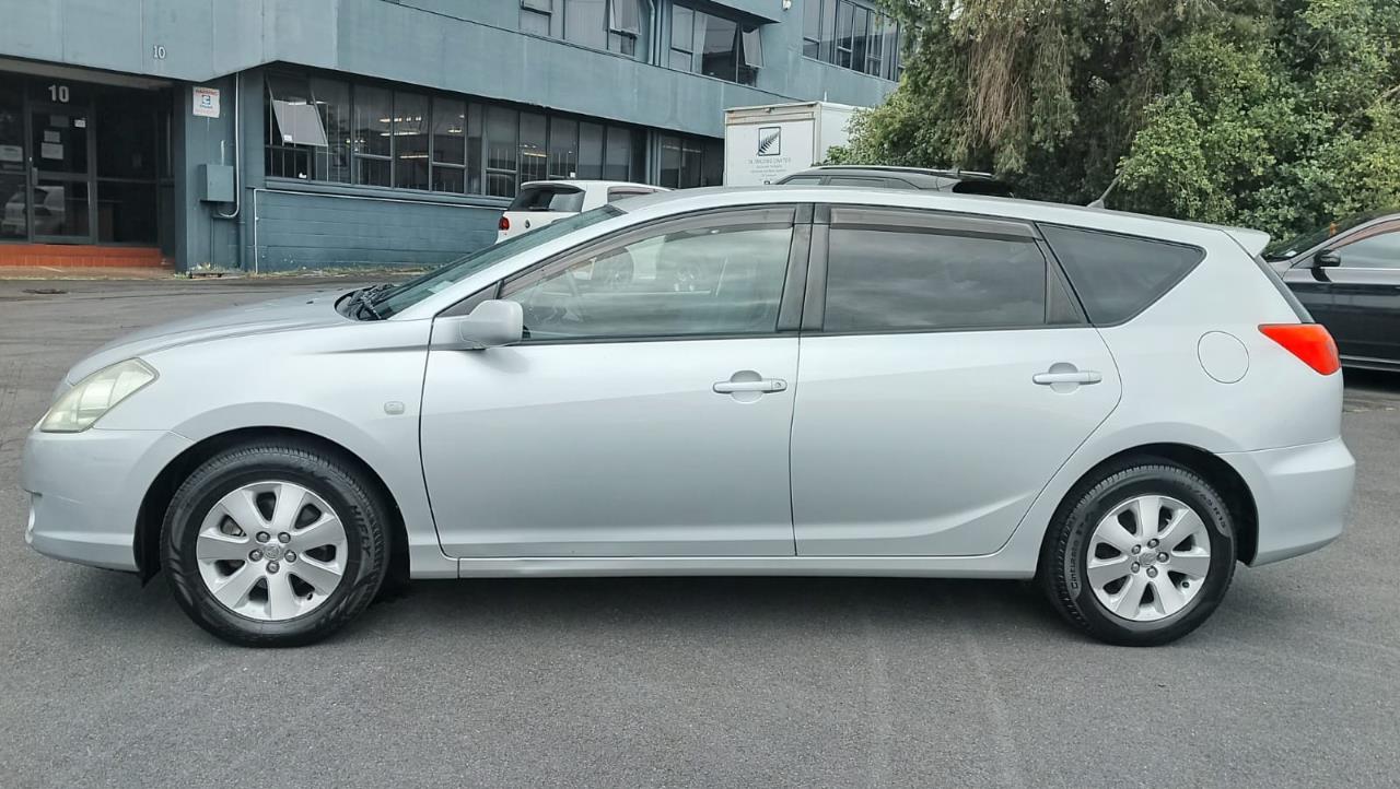 2004 Toyota Caldina