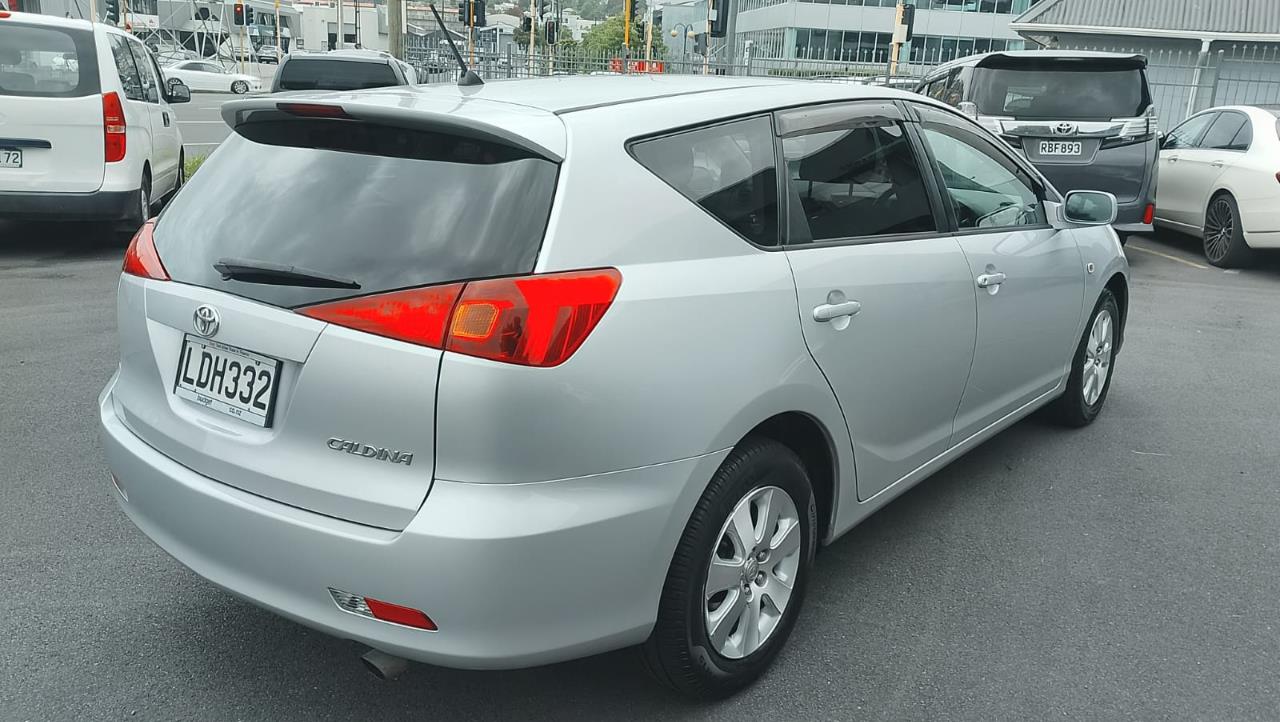 2004 Toyota Caldina