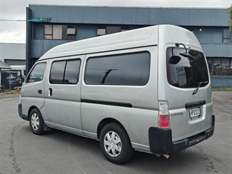 2004 Nissan Caravan - Thumbnail