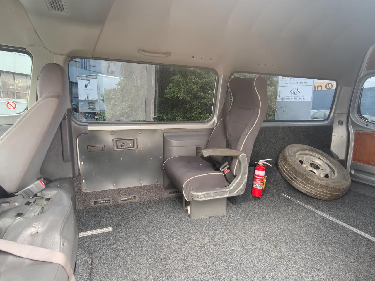 2004 Nissan Caravan