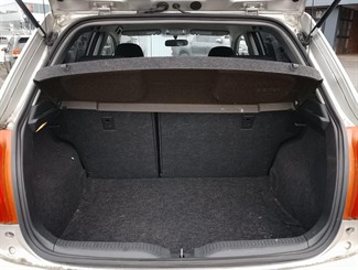 2008 Toyota Auris - Thumbnail