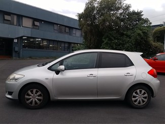 2008 Toyota Auris - Thumbnail