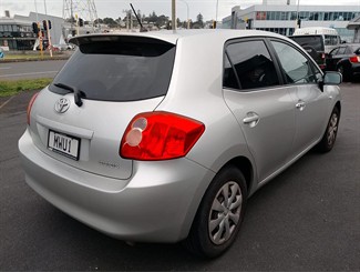 2008 Toyota Auris - Thumbnail