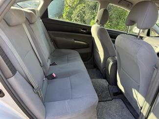 2006 Toyota Prius - Thumbnail