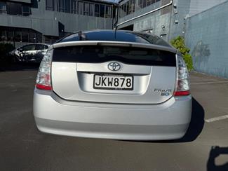 2006 Toyota Prius - Thumbnail