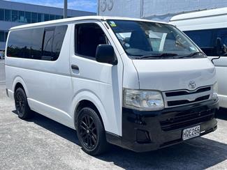 2011 Toyota Hiace - Thumbnail