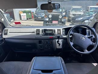 2011 Toyota Hiace - Thumbnail