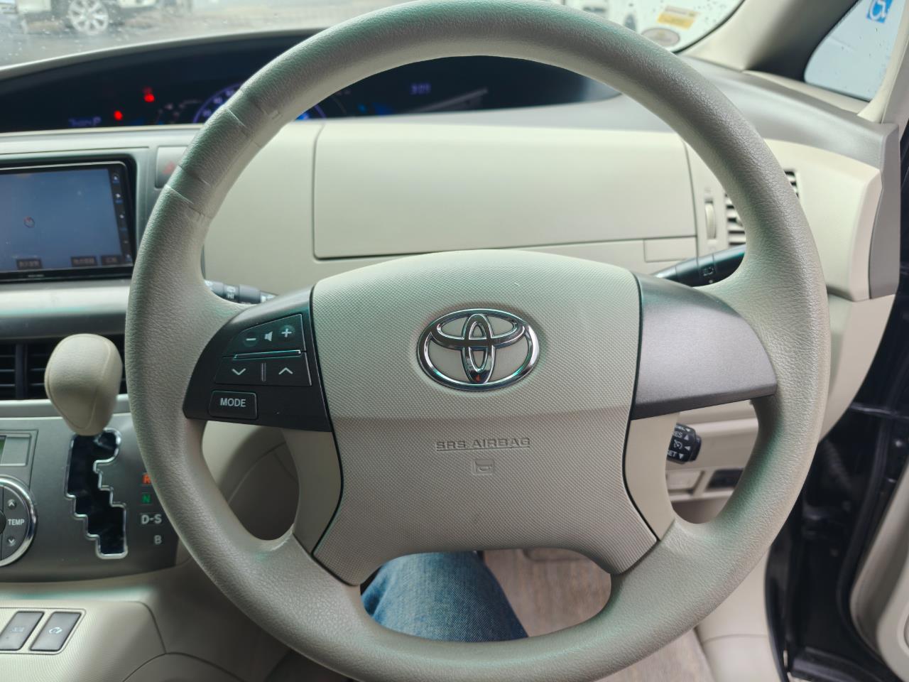 2010 Toyota Estima
