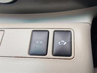 2010 Toyota Estima - Thumbnail