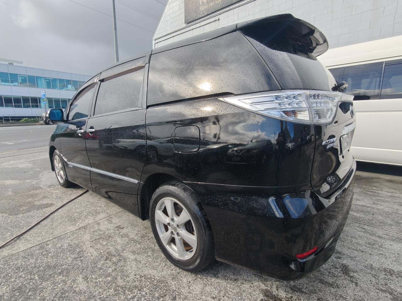 2010 Toyota Estima