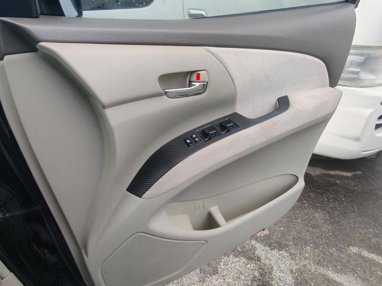 2010 Toyota Estima