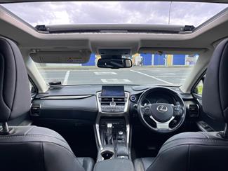 2016 Lexus NX300H - Thumbnail