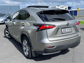 2016 Lexus NX300H - Thumbnail