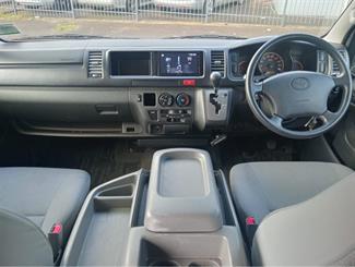 2005 Toyota Hiace - Thumbnail