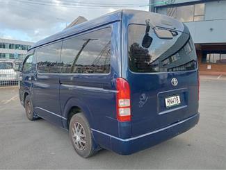 2005 Toyota Hiace - Thumbnail