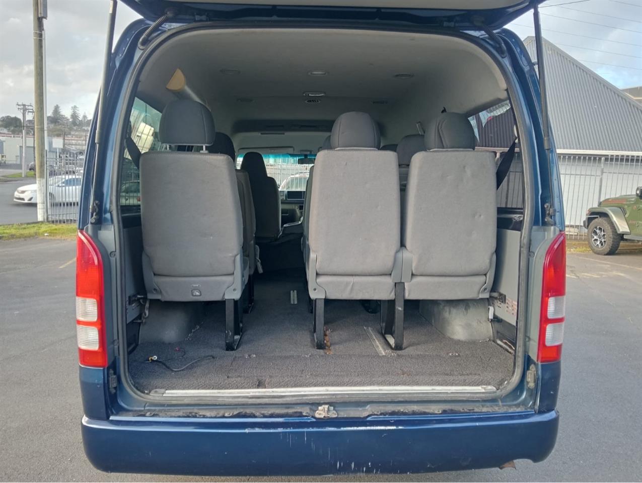 2005 Toyota Hiace