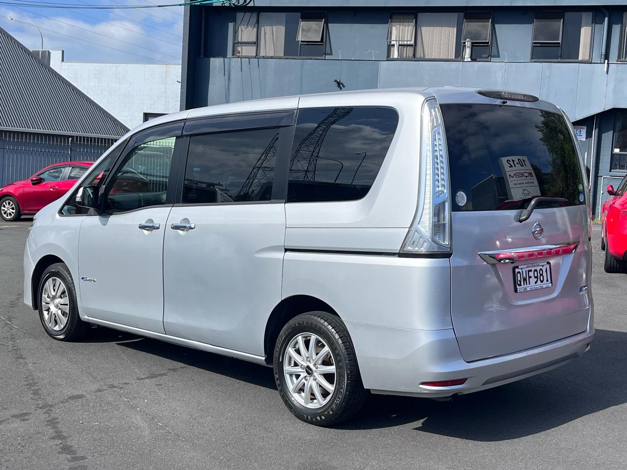 2015 Nissan Serena