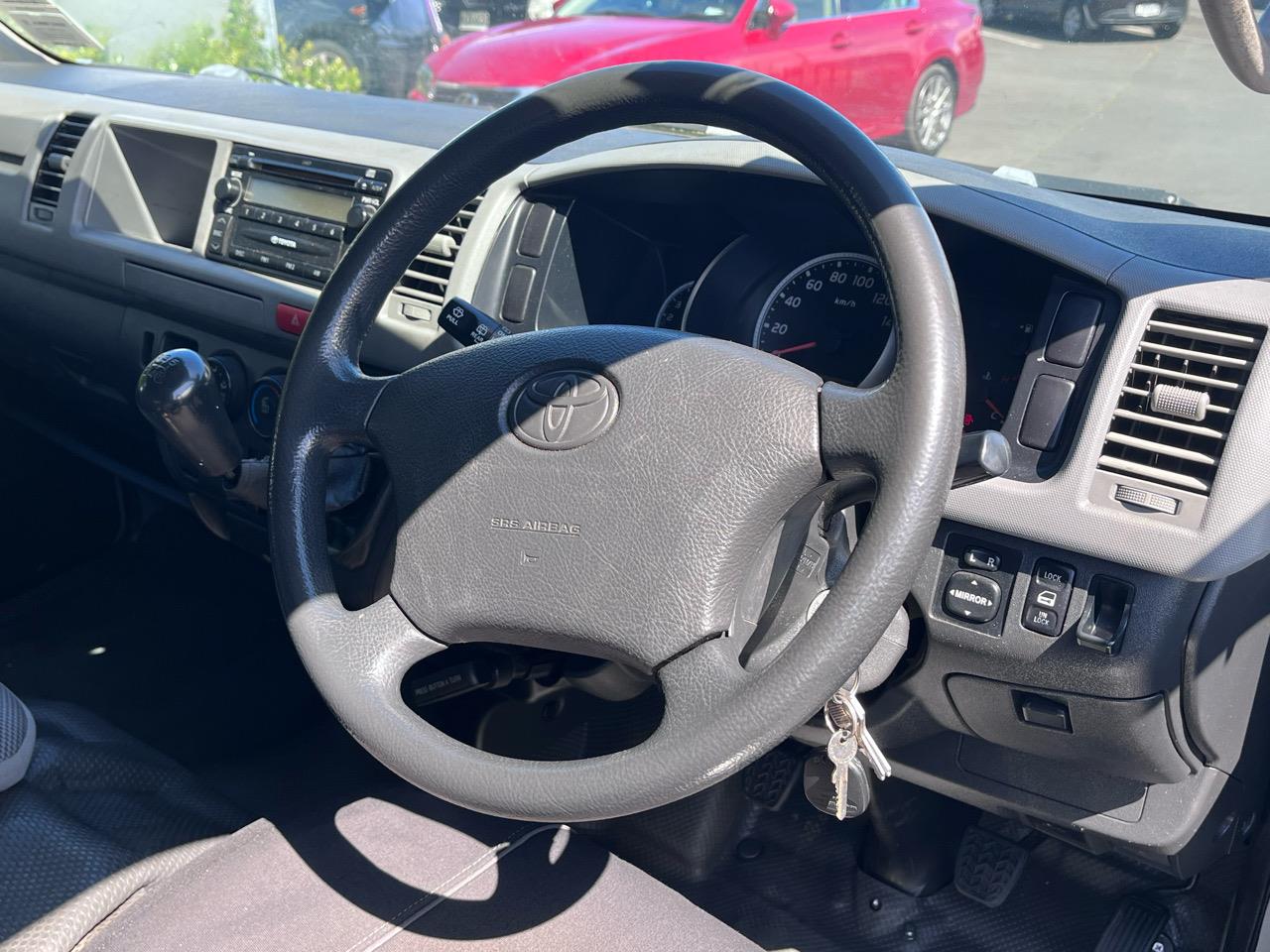 2005 Toyota Hiace