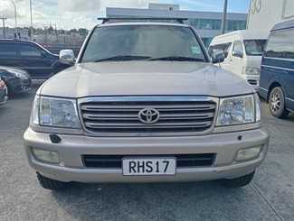 2003 Toyota Landcruiser - Thumbnail