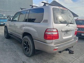 2003 Toyota Landcruiser - Thumbnail